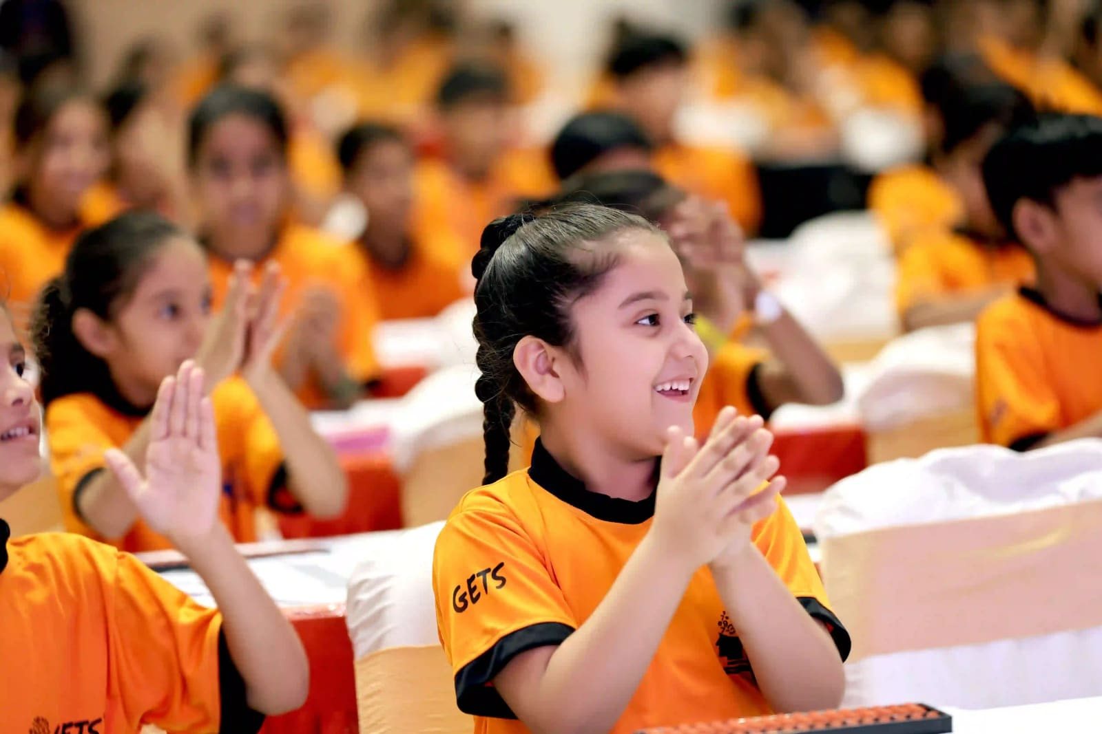 Hundreds of GETS Abacus students at a championship event